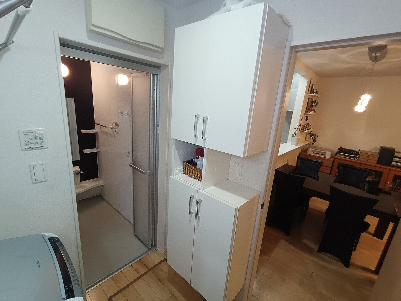 収納豊富で使いやすい洗面エリア