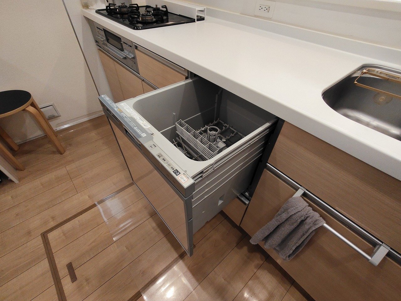 食器洗い乾燥機付きで毎日のお皿洗いもラクラク♪