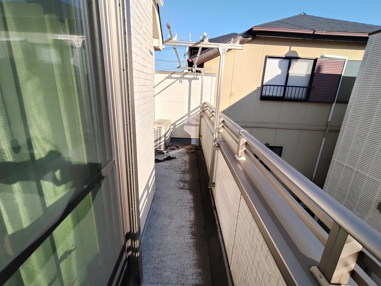 南向きのワイドバルコニーで洗濯物もたっぷり干せます