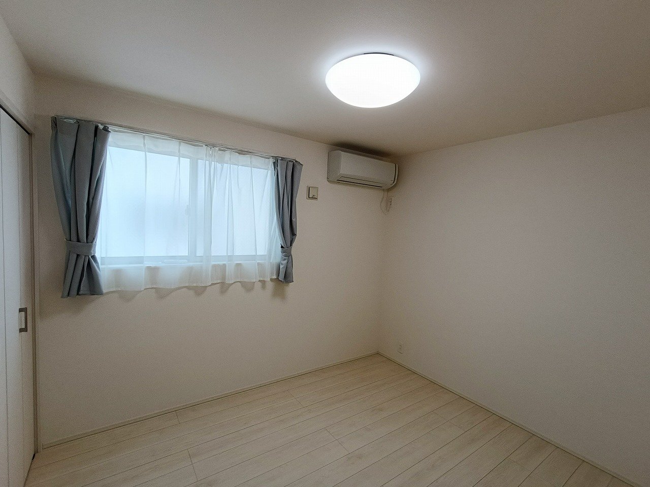 全居室にクローゼットを完備。家族みんなの荷物がしっかり収まる、ゆとりの収納設計です◎