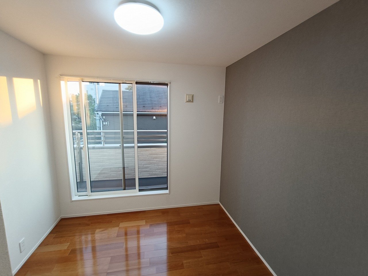 全部屋南向きで日当たり良好です