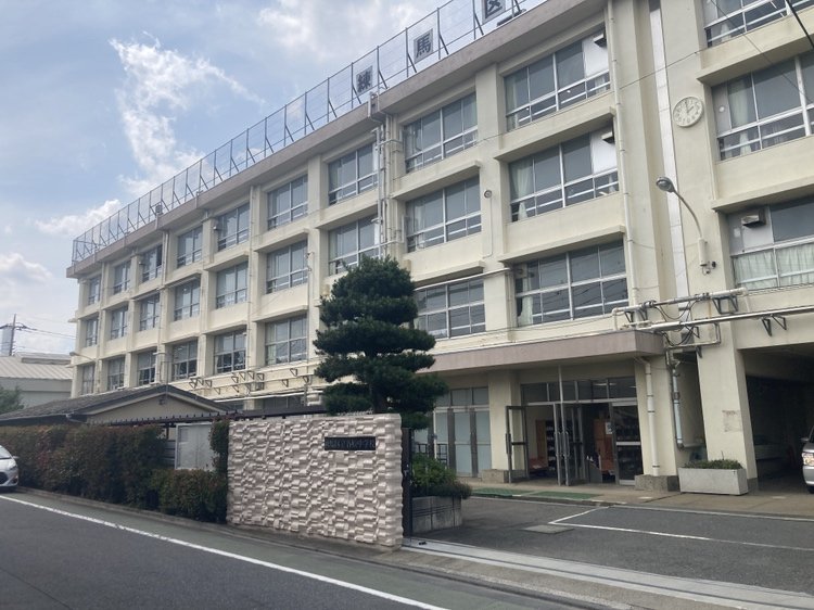 区立北原小学校まで740ｍ
