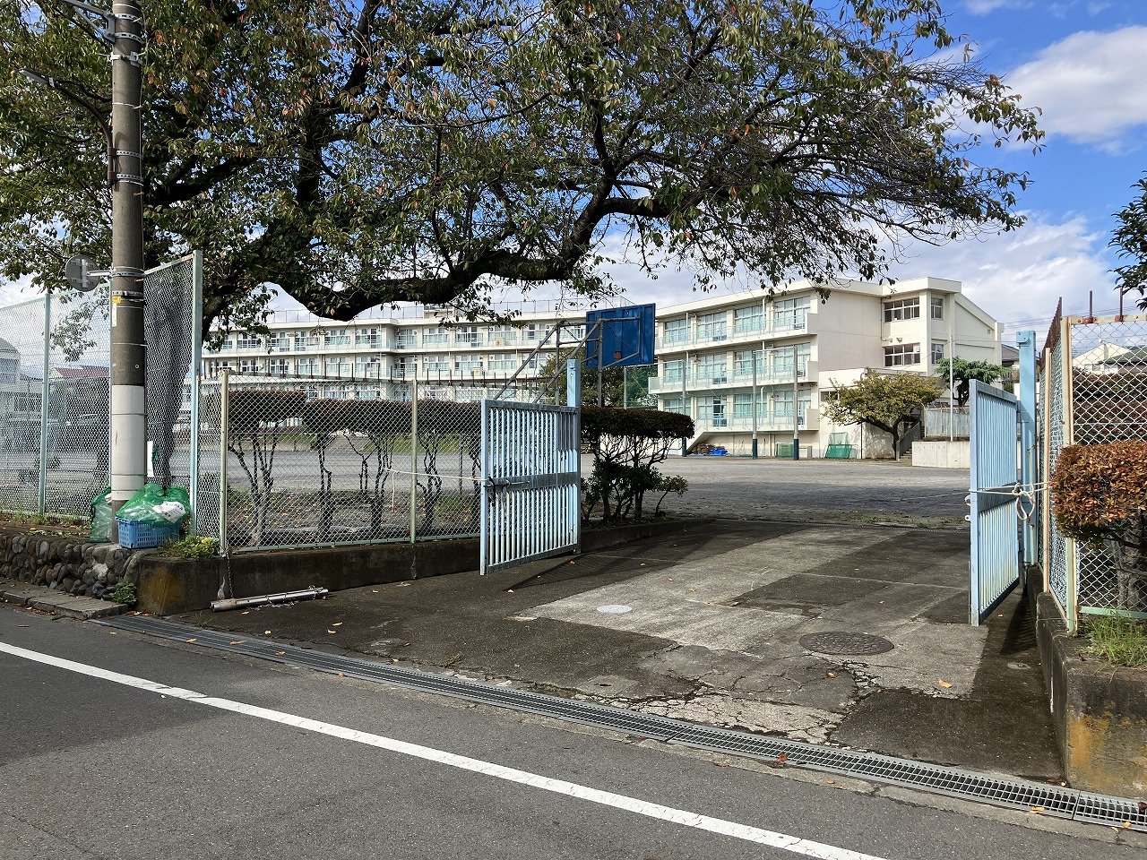町田市立町田第三中学校まで1270ｍ