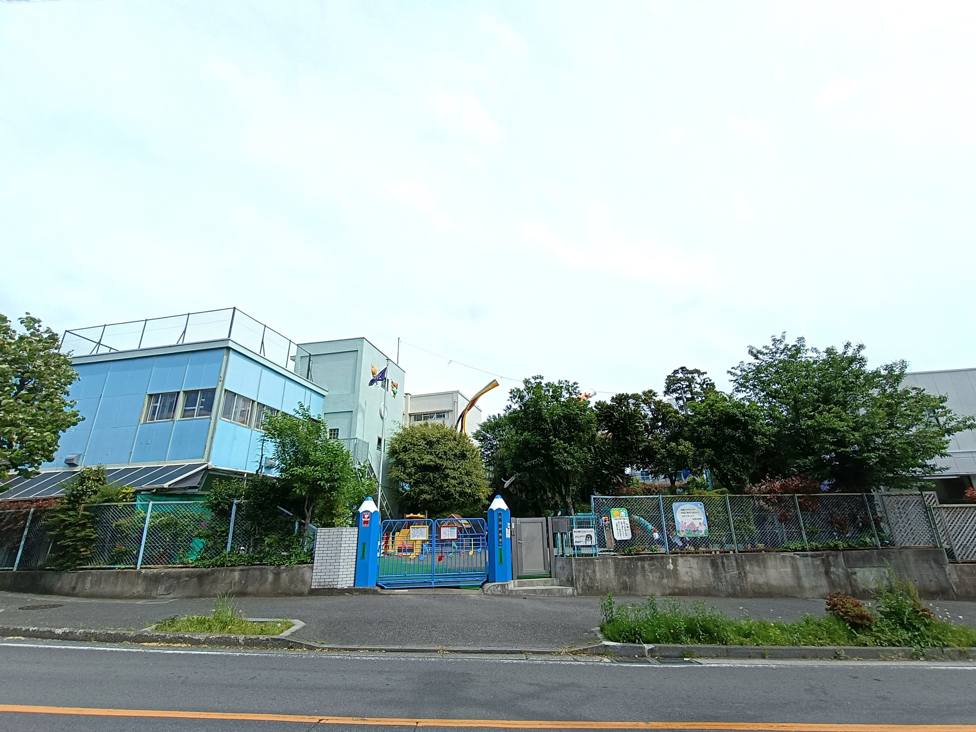 白根幼稚園まで470ｍ