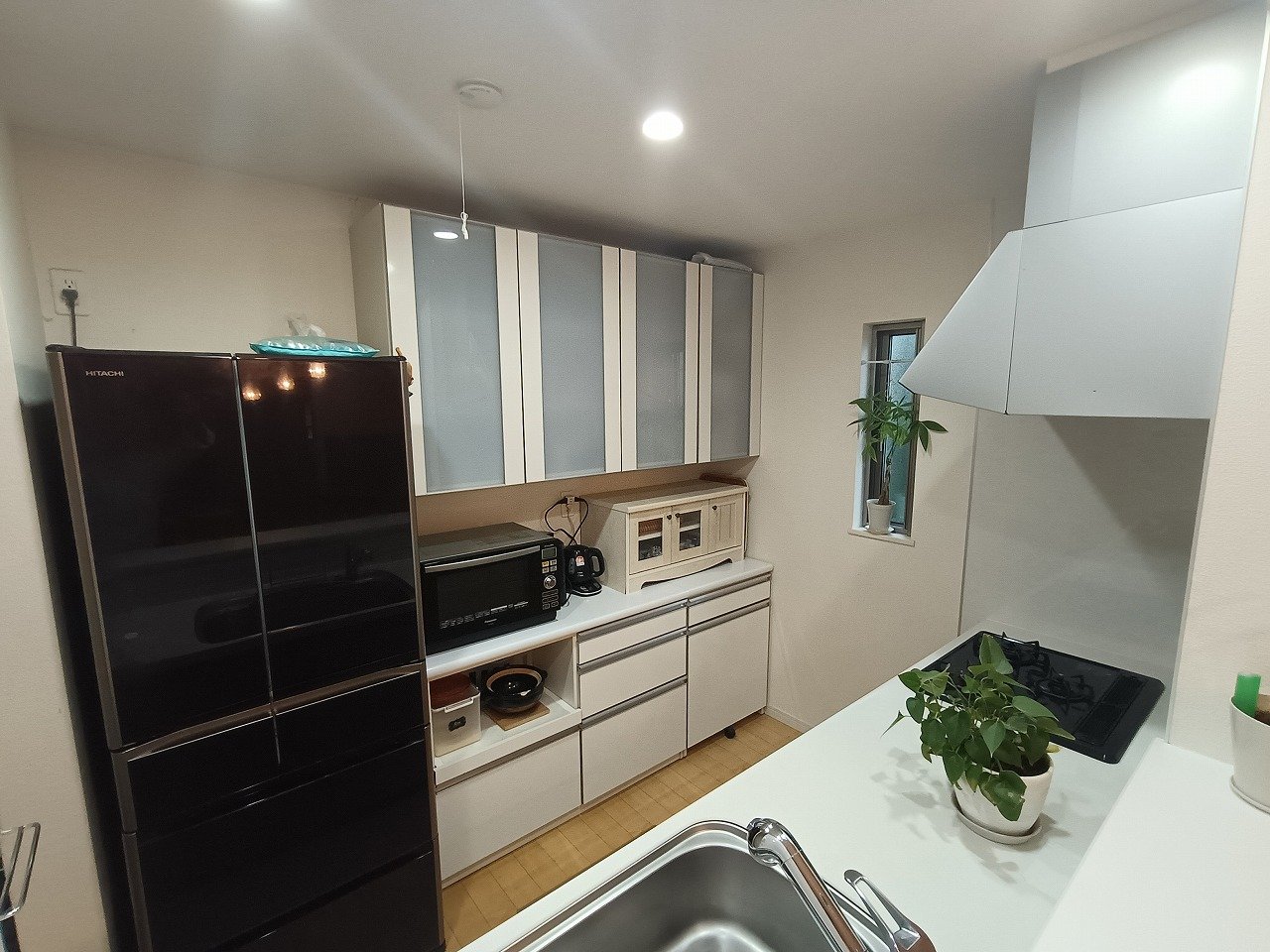 カップボード付きで収納力たっぷり！