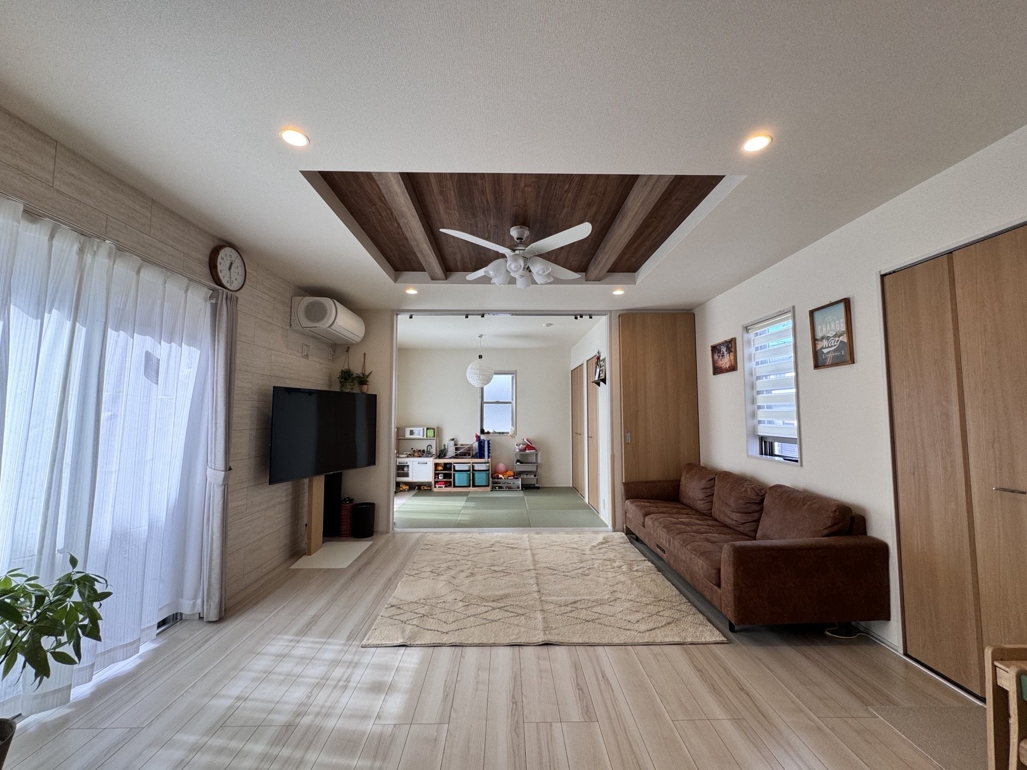 ゆったり19帖超の広々リビングで寛ぎの毎日を♪