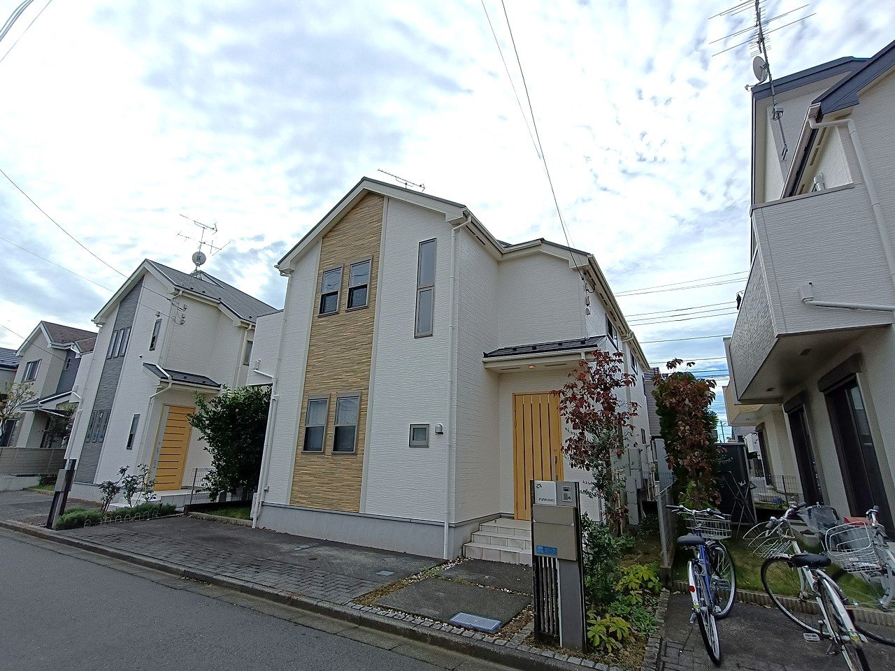 穏やかな街並みに馴染む、心地よいデザイン♪