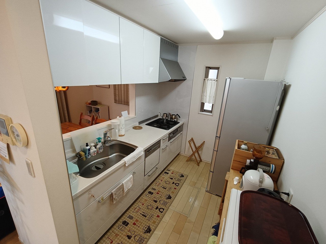 家族の会話が弾む対面式キッチン♪